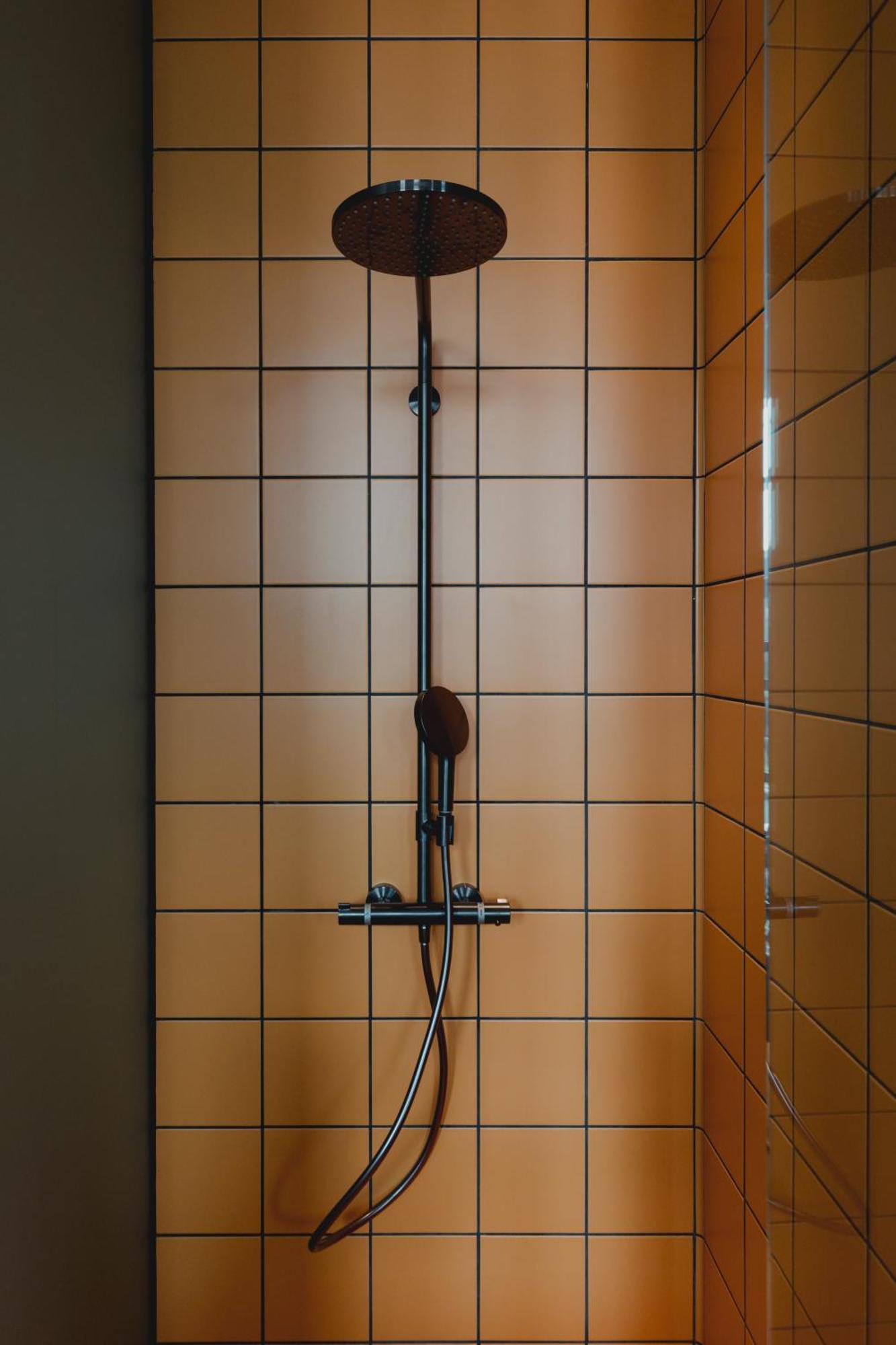 Plexi Space Athene Buitenkant foto