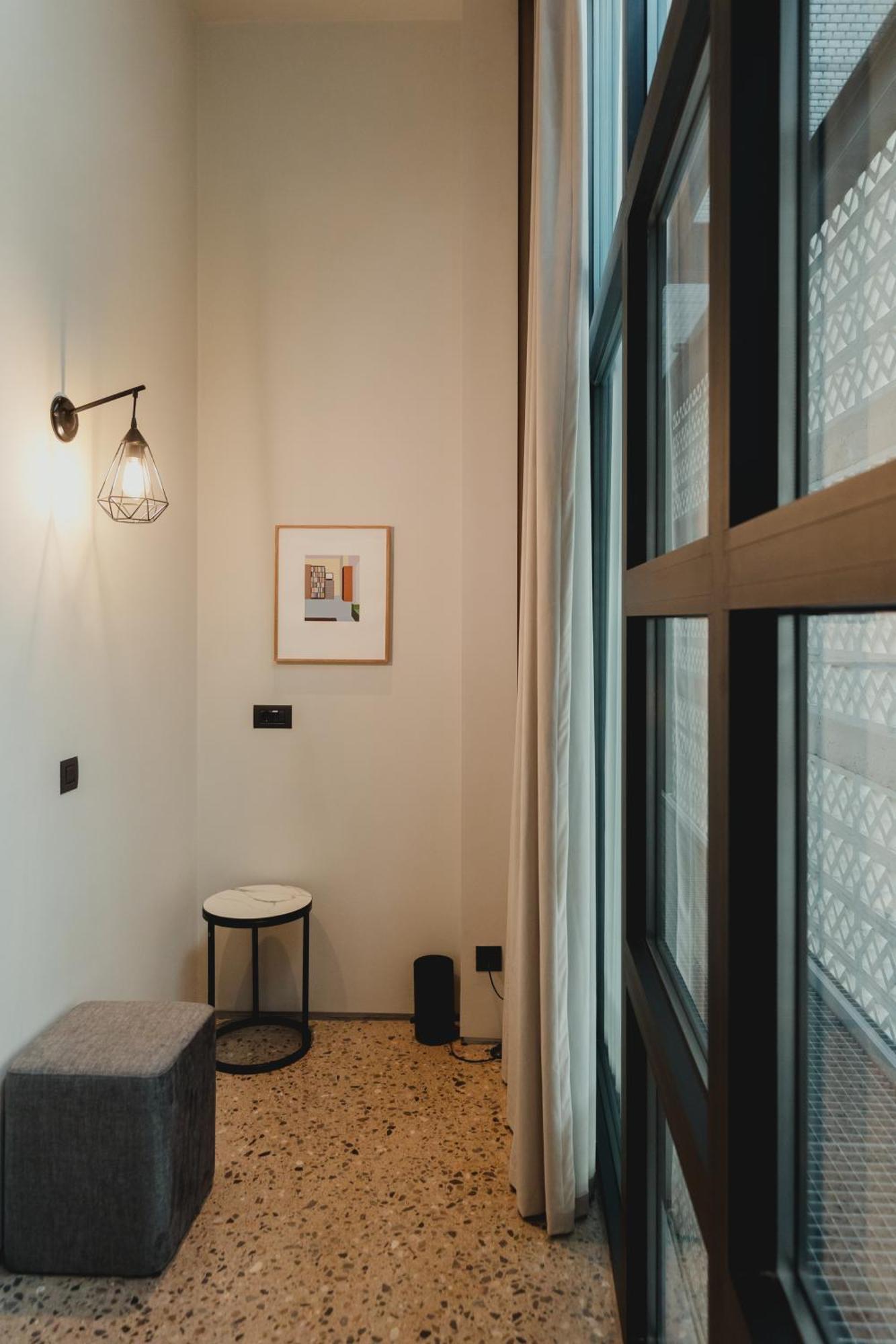Plexi Space Athene Buitenkant foto