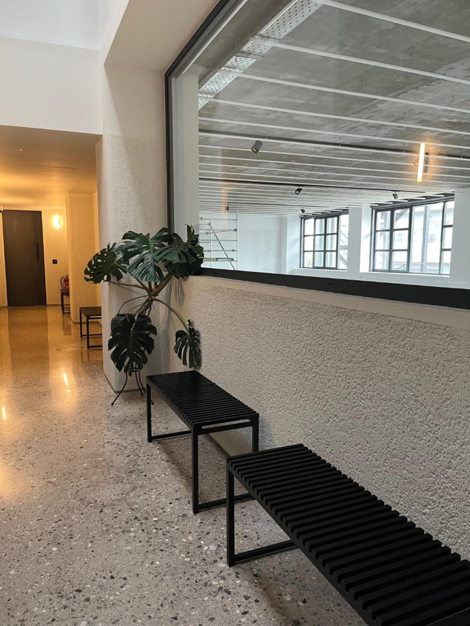 Plexi Space Athene Buitenkant foto